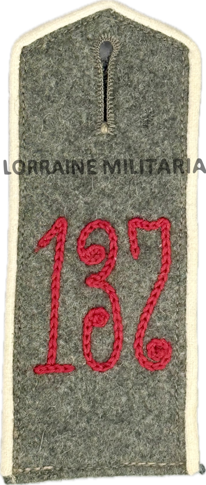 militaria : PATTE D'EPAULE MLE 1915 DE BLUSE DU 137 IÈME REGIMENT D'INFANTERIE  HAGENAU