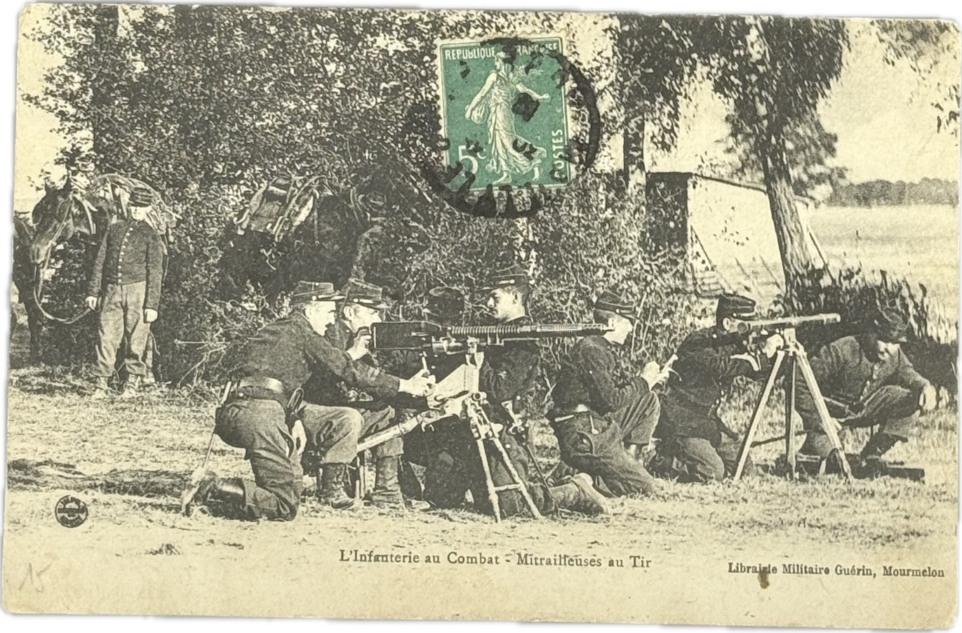 militaria : CP PHOTO GROUPE SOLDATS FRANÇAIS INFANTERIE MITRAILLEUSE DE PUTEAUX 1905